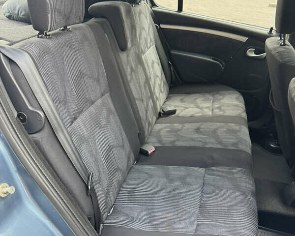 Синій Дачія Sandero, об'ємом двигуна 0 л та пробігом 152 тис. км за 4000 $, фото 25 на Automoto.ua