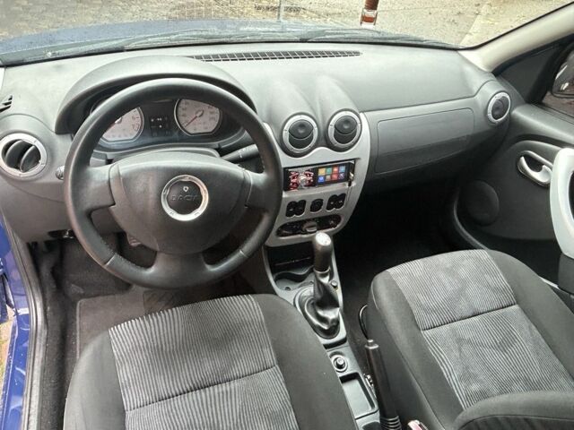 Синий Дачия Сандеро, объемом двигателя 1.4 л и пробегом 152 тыс. км за 3950 $, фото 15 на Automoto.ua