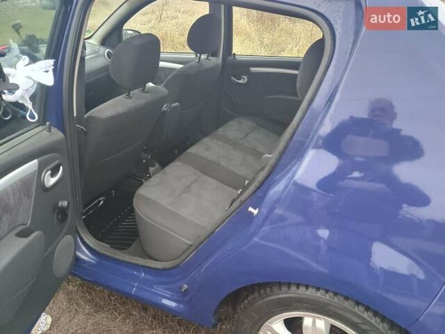 Синий Дачия Сандеро, объемом двигателя 1.39 л и пробегом 217 тыс. км за 5300 $, фото 9 на Automoto.ua