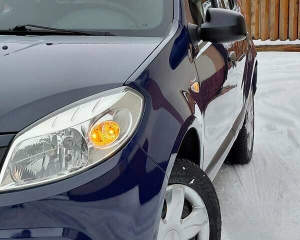 Синий Дачия Сандеро, объемом двигателя 1.4 л и пробегом 90 тыс. км за 4499 $, фото 13 на Automoto.ua