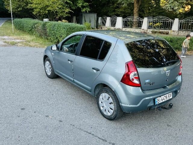 Синий Дачия Сандеро, объемом двигателя 1.4 л и пробегом 259 тыс. км за 3299 $, фото 4 на Automoto.ua