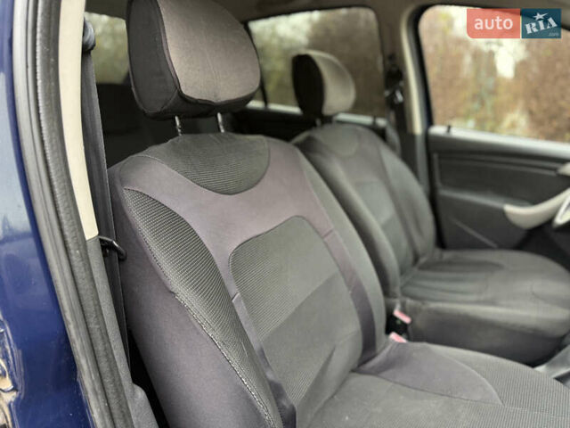 Синій Дачія Sandero, об'ємом двигуна 1.39 л та пробігом 265 тис. км за 3999 $, фото 29 на Automoto.ua
