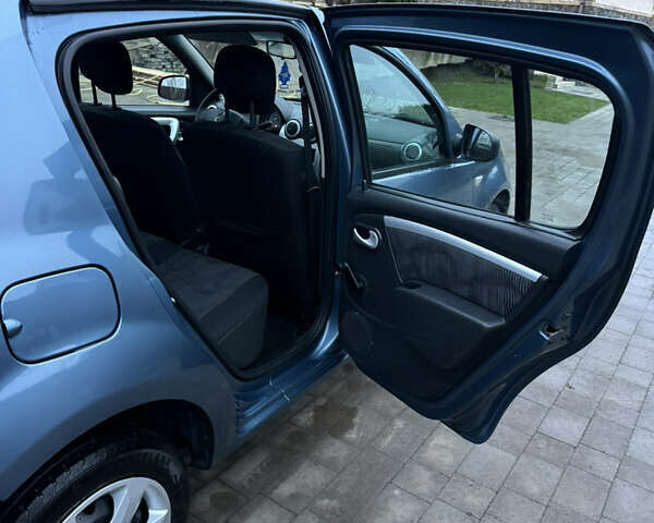 Синий Дачия Сандеро, объемом двигателя 1.6 л и пробегом 200 тыс. км за 5700 $, фото 21 на Automoto.ua