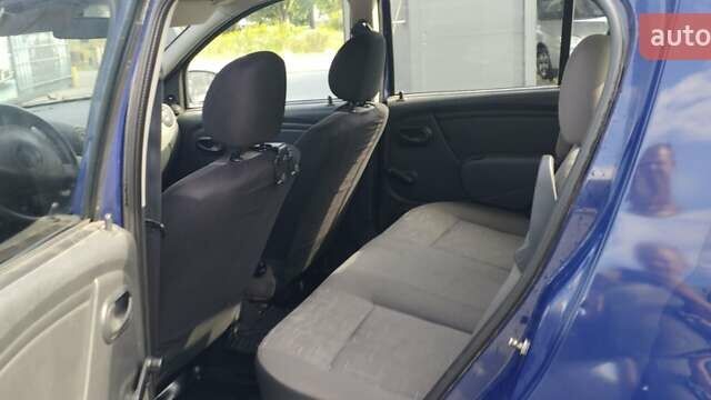 Синій Дачія Sandero, об'ємом двигуна 1.4 л та пробігом 191 тис. км за 4000 $, фото 3 на Automoto.ua