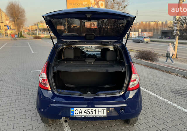 Синий Дачия Сандеро, объемом двигателя 1.4 л и пробегом 146 тыс. км за 3900 $, фото 18 на Automoto.ua