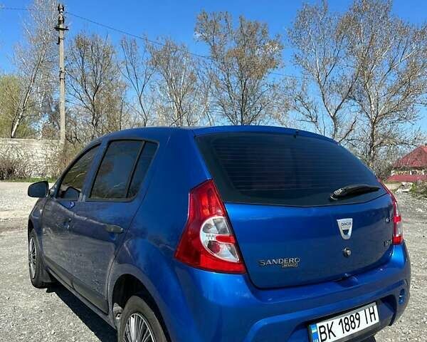 Синий Дачия Сандеро, объемом двигателя 1.2 л и пробегом 221 тыс. км за 3900 $, фото 10 на Automoto.ua