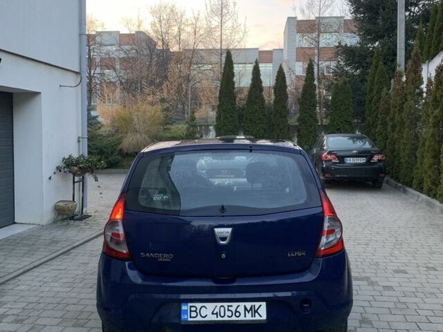 Синій Дачія Sandero, об'ємом двигуна 1.4 л та пробігом 300 тис. км за 2850 $, фото 5 на Automoto.ua