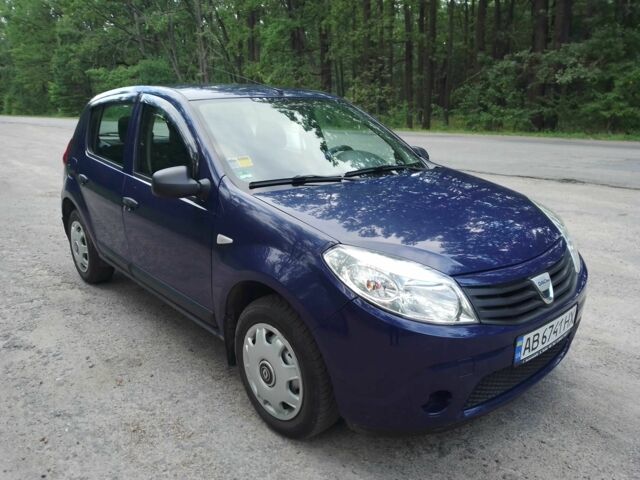 Синий Дачия Сандеро, объемом двигателя 1.4 л и пробегом 176 тыс. км за 4500 $, фото 1 на Automoto.ua