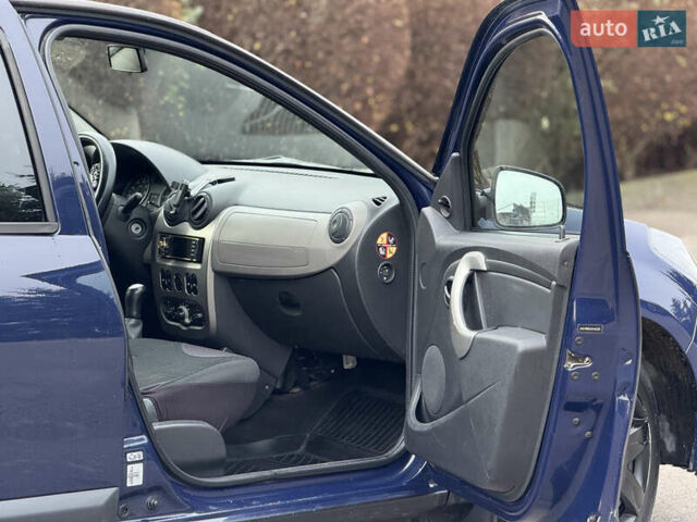 Синій Дачія Sandero, об'ємом двигуна 1.39 л та пробігом 265 тис. км за 3999 $, фото 16 на Automoto.ua