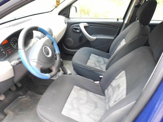 Синий Дачия Сандеро, объемом двигателя 1.4 л и пробегом 176 тыс. км за 4500 $, фото 7 на Automoto.ua