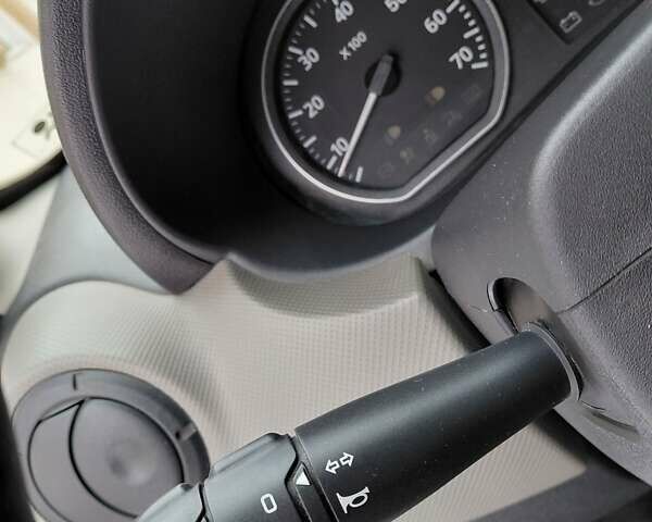 Синий Дачия Сандеро, объемом двигателя 1.4 л и пробегом 90 тыс. км за 4499 $, фото 80 на Automoto.ua