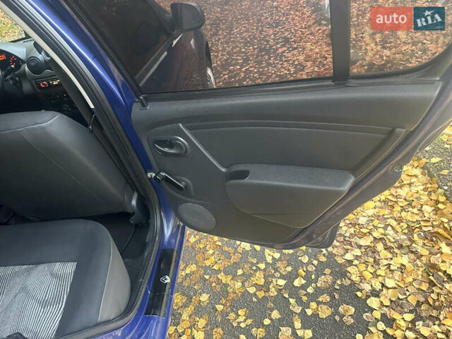 Дачия Сандеро 2009 в Полтаве на Automoto.ua Синий Дачия Сандеро, объемом двигателя 1.39 л и пробегом 234 тыс. км за 4500 $, фото 22 на Automoto.ua