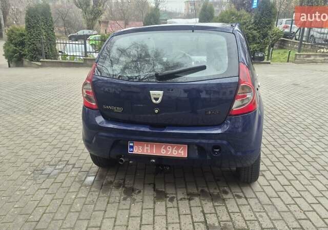Синий Дачия Сандеро, объемом двигателя 1.6 л и пробегом 236 тыс. км за 5200 $, фото 5 на Automoto.ua