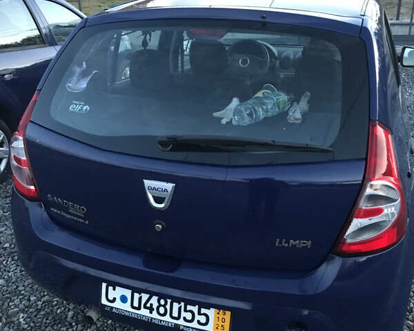 Синій Дачія Sandero, об'ємом двигуна 1.4 л та пробігом 90 тис. км за 3900 $, фото 5 на Automoto.ua