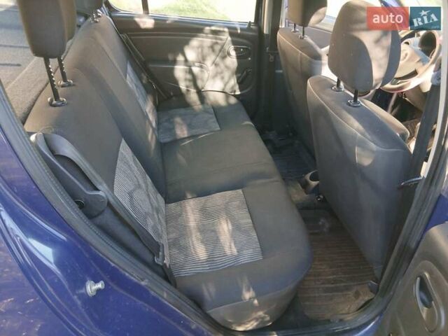 Синий Дачия Сандеро, объемом двигателя 1.5 л и пробегом 235 тыс. км за 3650 $, фото 16 на Automoto.ua
