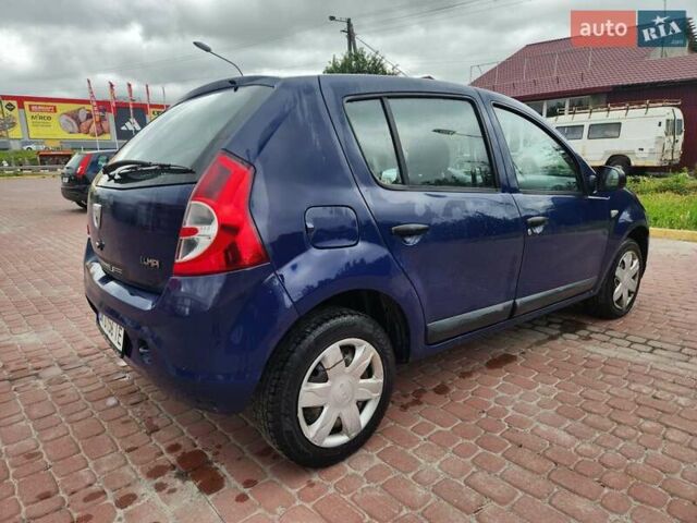 Синий Дачия Сандеро, объемом двигателя 1.4 л и пробегом 319 тыс. км за 2500 $, фото 3 на Automoto.ua