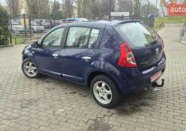 Синий Дачия Сандеро, объемом двигателя 1.6 л и пробегом 236 тыс. км за 5200 $, фото 4 на Automoto.ua
