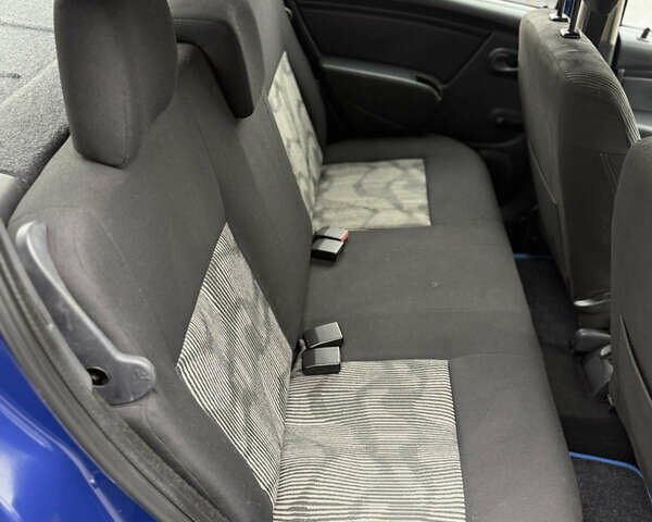 Синий Дачия Сандеро, объемом двигателя 1.2 л и пробегом 140 тыс. км за 4499 $, фото 86 на Automoto.ua