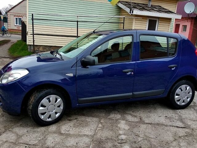 Синій Дачія Sandero, об'ємом двигуна 1.4 л та пробігом 155 тис. км за 4800 $, фото 7 на Automoto.ua