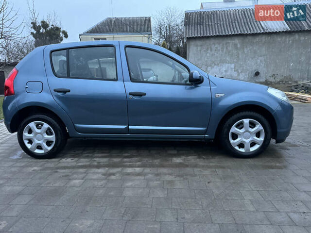 Синий Дачия Сандеро, объемом двигателя 1.6 л и пробегом 200 тыс. км за 5700 $, фото 4 на Automoto.ua