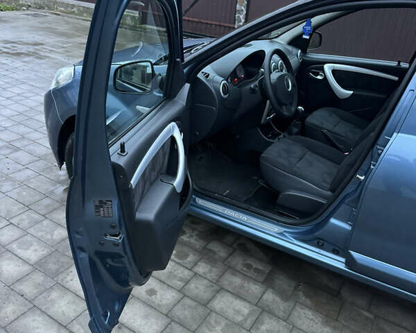 Синий Дачия Сандеро, объемом двигателя 1.6 л и пробегом 200 тыс. км за 5700 $, фото 16 на Automoto.ua