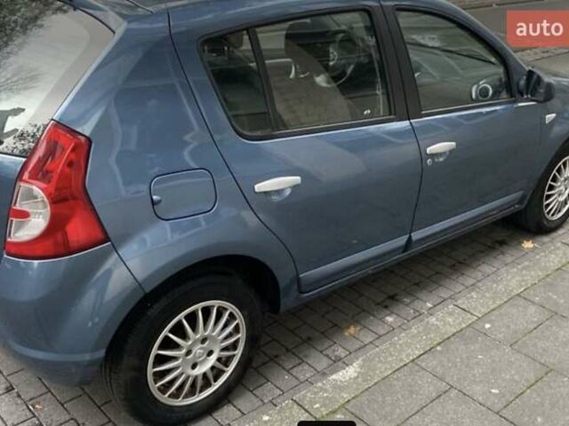 Синий Дачия Сандеро, объемом двигателя 1.6 л и пробегом 135 тыс. км за 5500 $, фото 2 на Automoto.ua