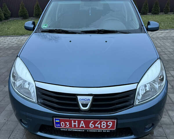 Синий Дачия Сандеро, объемом двигателя 1.6 л и пробегом 200 тыс. км за 5700 $, фото 1 на Automoto.ua