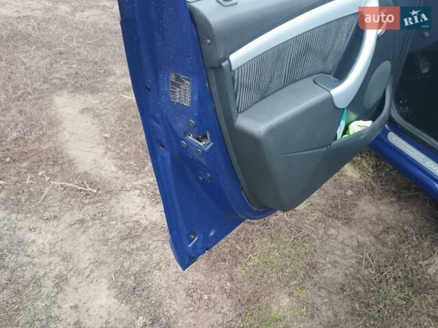 Синий Дачия Сандеро, объемом двигателя 1.39 л и пробегом 217 тыс. км за 5300 $, фото 12 на Automoto.ua