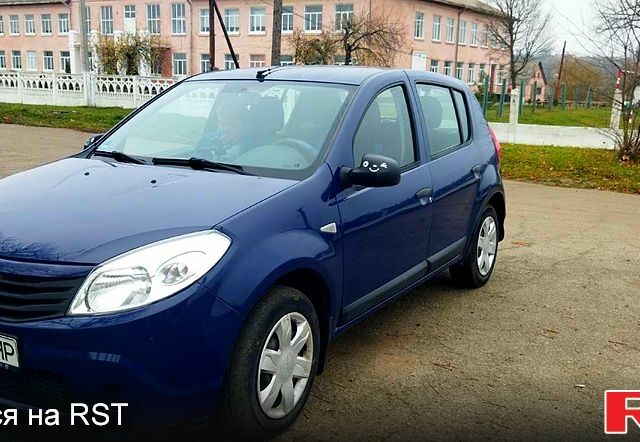 Синий Дачия Сандеро, объемом двигателя 1.4 л и пробегом 244 тыс. км за 5000 $, фото 1 на Automoto.ua