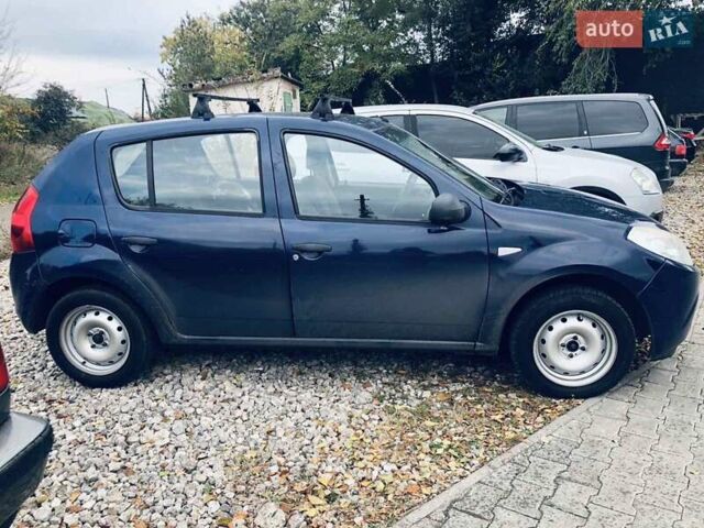 Синий Дачия Сандеро, объемом двигателя 1.39 л и пробегом 200 тыс. км за 4000 $, фото 2 на Automoto.ua