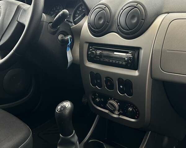 Синий Дачия Сандеро, объемом двигателя 1.4 л и пробегом 201 тыс. км за 4550 $, фото 25 на Automoto.ua