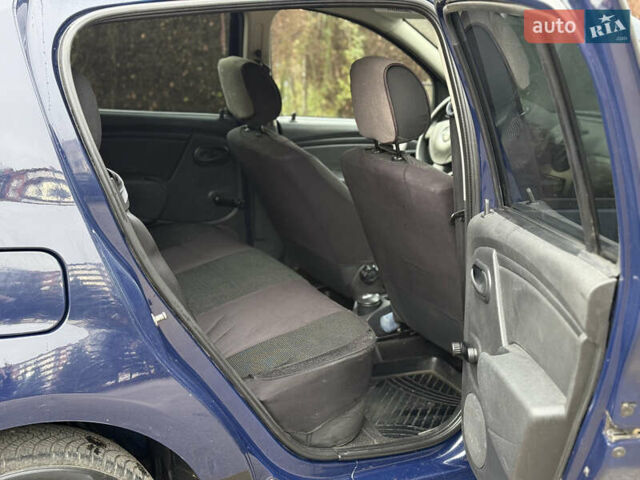Синій Дачія Sandero, об'ємом двигуна 1.39 л та пробігом 265 тис. км за 3999 $, фото 18 на Automoto.ua