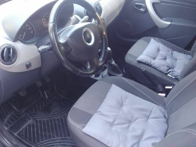 Синий Дачия Сандеро, объемом двигателя 1.1 л и пробегом 280 тыс. км за 4000 $, фото 2 на Automoto.ua