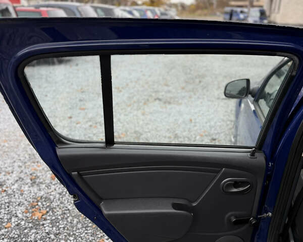 Синий Дачия Сандеро, объемом двигателя 1.2 л и пробегом 140 тыс. км за 4499 $, фото 77 на Automoto.ua