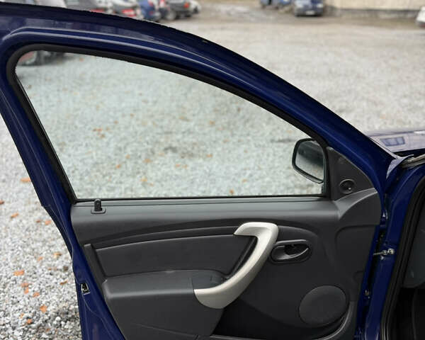 Синий Дачия Сандеро, объемом двигателя 1.2 л и пробегом 140 тыс. км за 4499 $, фото 76 на Automoto.ua