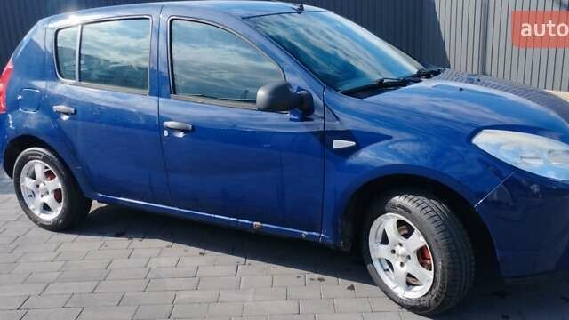 Синій Дачія Sandero, об'ємом двигуна 1.4 л та пробігом 191 тис. км за 4000 $, фото 8 на Automoto.ua
