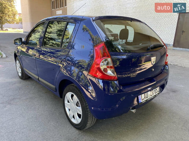 Синий Дачия Сандеро, объемом двигателя 1.4 л и пробегом 147 тыс. км за 4750 $, фото 4 на Automoto.ua
