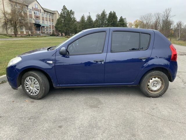 Синий Дачия Сандеро, объемом двигателя 1.4 л и пробегом 219 тыс. км за 4800 $, фото 1 на Automoto.ua