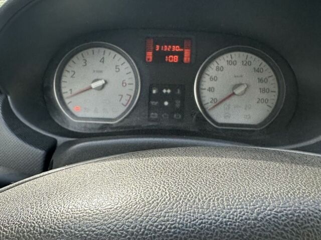 Синій Дачія Sandero, об'ємом двигуна 1.4 л та пробігом 312 тис. км за 2950 $, фото 4 на Automoto.ua