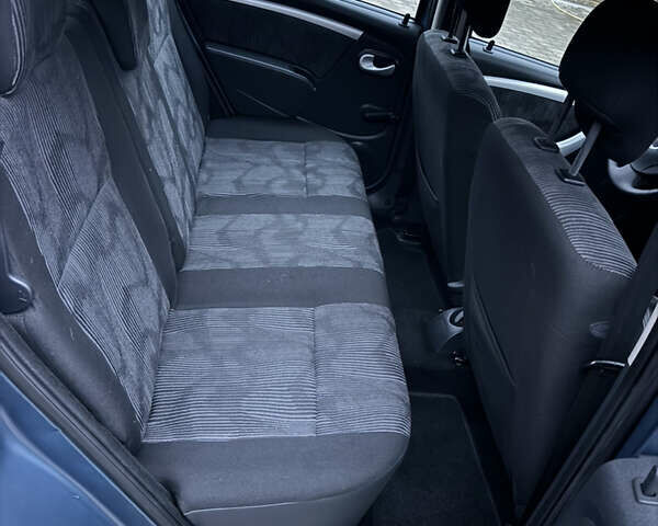 Синий Дачия Сандеро, объемом двигателя 1.6 л и пробегом 200 тыс. км за 5700 $, фото 23 на Automoto.ua