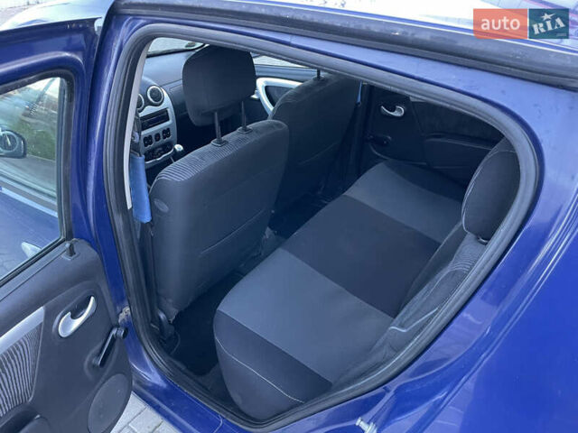Синий Дачия Сандеро, объемом двигателя 1.4 л и пробегом 246 тыс. км за 4600 $, фото 10 на Automoto.ua