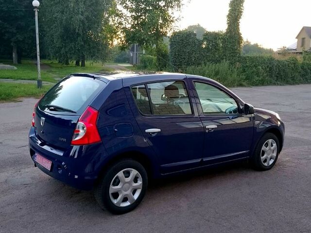 Синій Дачія Sandero, об'ємом двигуна 1.4 л та пробігом 170 тис. км за 4699 $, фото 3 на Automoto.ua