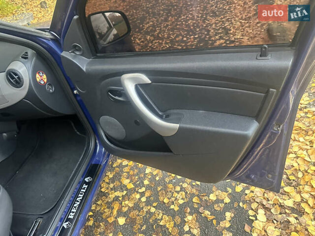 Дачия Сандеро 2009 в Полтаве на Automoto.ua Синий Дачия Сандеро, объемом двигателя 1.39 л и пробегом 234 тыс. км за 4500 $, фото 20 на Automoto.ua