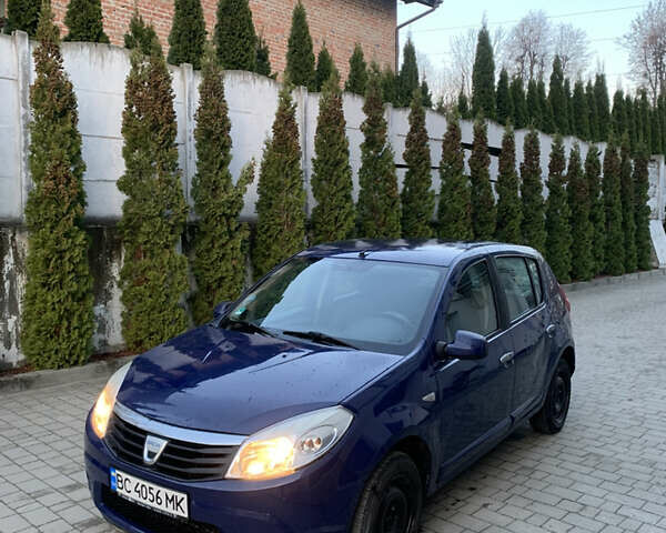 Синій Дачія Sandero, об'ємом двигуна 1.39 л та пробігом 315 тис. км за 2850 $, фото 1 на Automoto.ua
