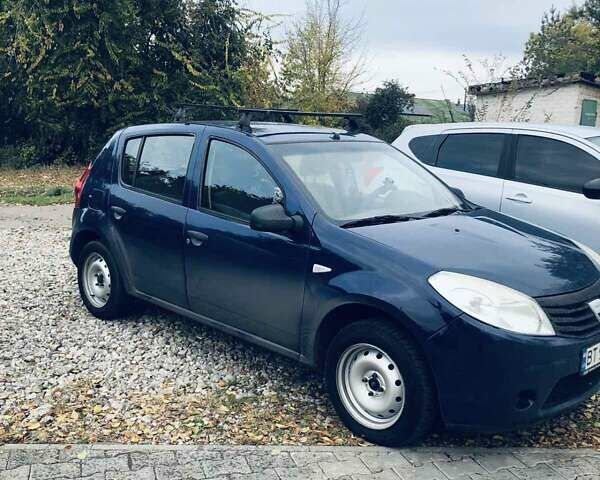 Синий Дачия Сандеро, объемом двигателя 1.39 л и пробегом 200 тыс. км за 4000 $, фото 3 на Automoto.ua