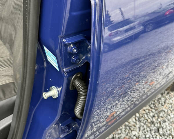 Синий Дачия Сандеро, объемом двигателя 1.2 л и пробегом 140 тыс. км за 4499 $, фото 110 на Automoto.ua