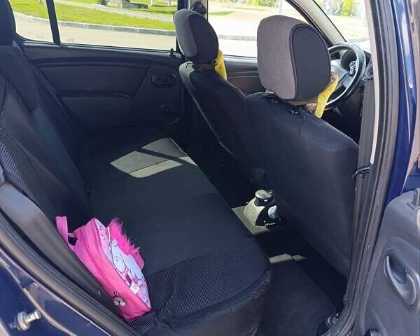 Синій Дачія Sandero, об'ємом двигуна 1.4 л та пробігом 265 тис. км за 3850 $, фото 12 на Automoto.ua