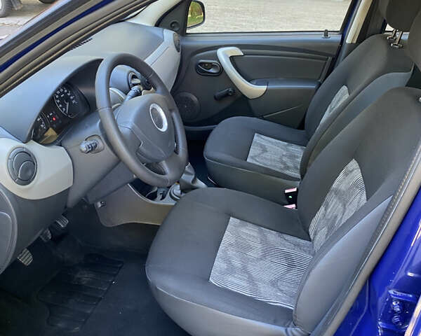 Синий Дачия Сандеро, объемом двигателя 1.4 л и пробегом 147 тыс. км за 4750 $, фото 18 на Automoto.ua