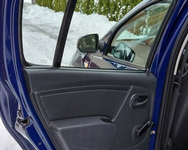 Синий Дачия Сандеро, объемом двигателя 1.4 л и пробегом 90 тыс. км за 4499 $, фото 54 на Automoto.ua
