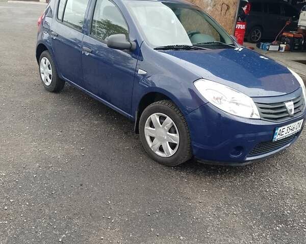 Синий Дачия Сандеро, объемом двигателя 1.39 л и пробегом 129 тыс. км за 3700 $, фото 6 на Automoto.ua